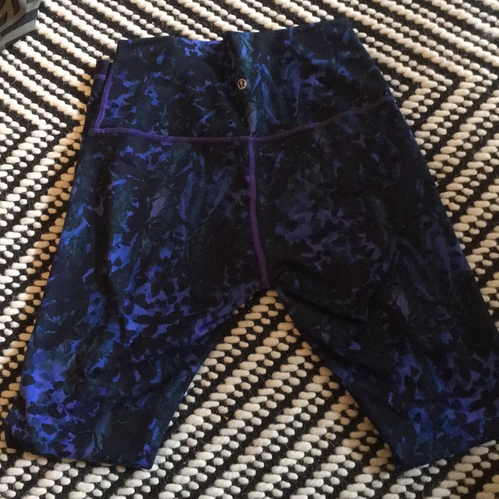 Statement lulu lemon wunder unders